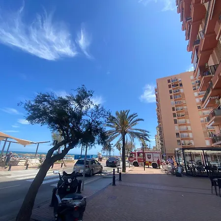 Moderno En Primera Linea De Playa 公寓 丰希罗拉